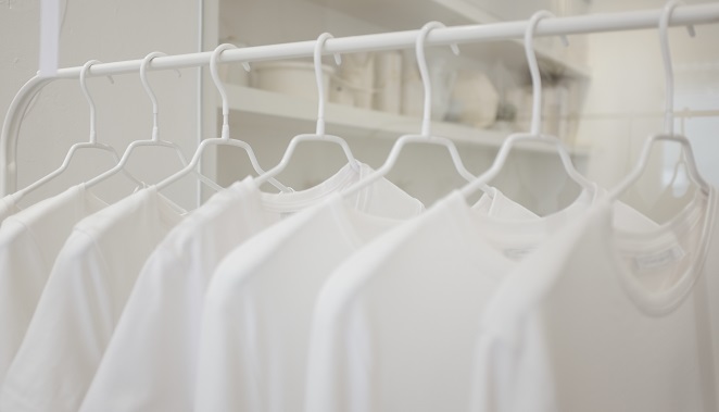 white-is-good-hanging rail